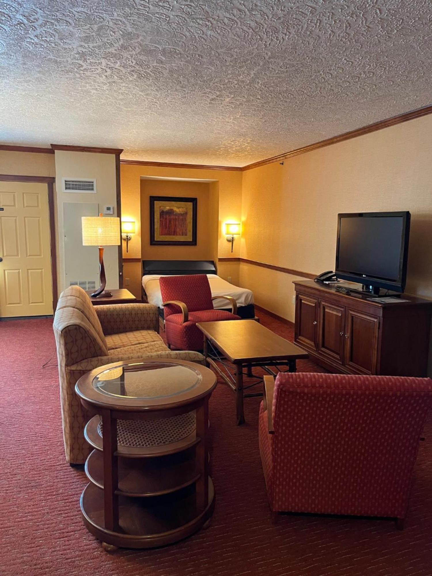 Slopeside Hotel By Seven Springs Resort Champion エクステリア 写真